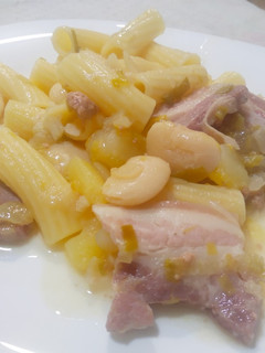 Una foto de Pasta fagioli