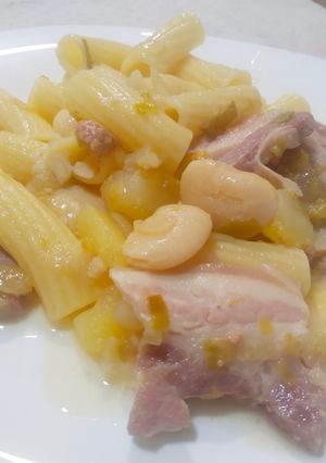 Una foto de Pasta "fagioli"