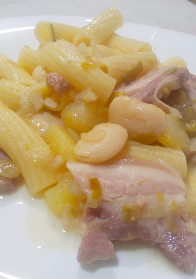 Una foto de Pasta fagioli