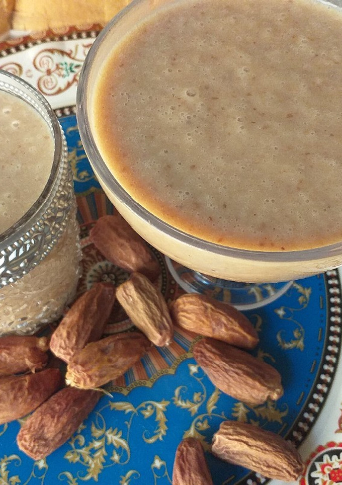 A picture of Date milkshake.