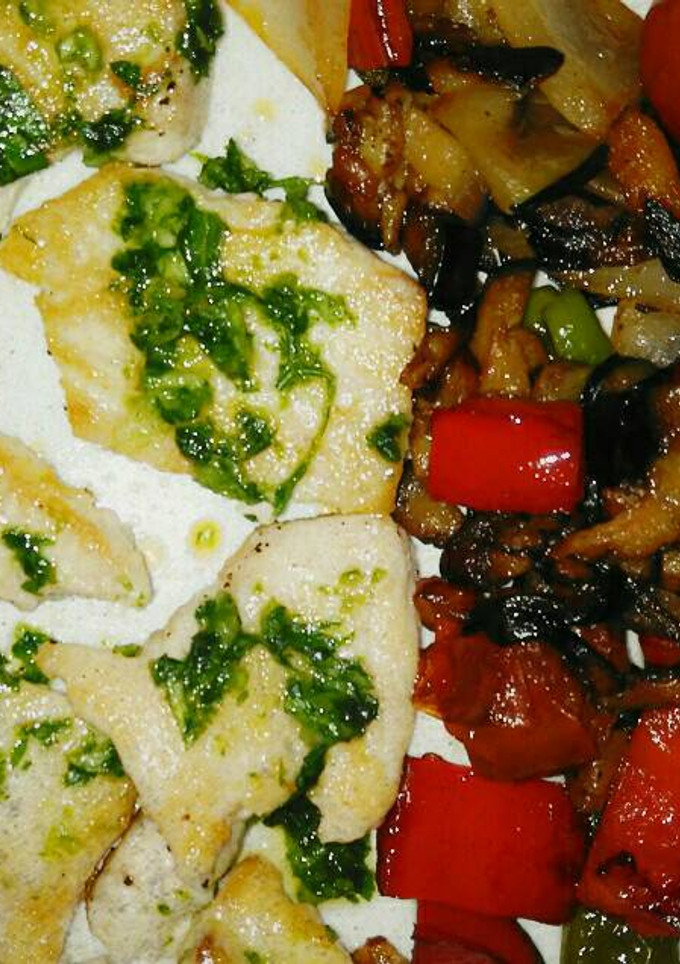 Una foto de Marrajo con verduras a la plancha