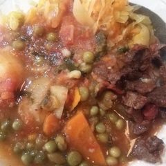 A picture of Cooked peas stew.