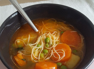 Paprikás zöldségleves recept fotója