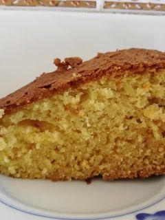Una foto de Bizcocho de claras con naranja, canela y anís