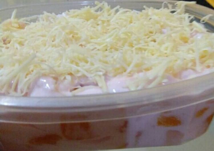 Resep Salad buah dressing whipe cream Menggugah Selera