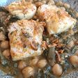 Bacalao con garbanzos, acelgas y huevo