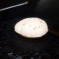 A picture of Roti.