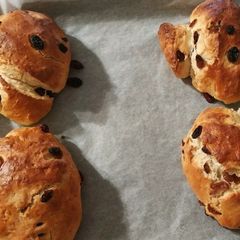 A picture of Super soft Raisin Bread inspired by Kronk's New Groove.