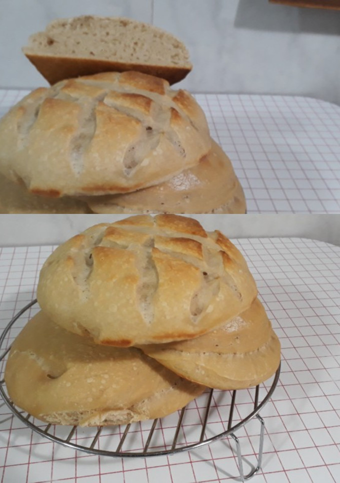 Una foto de Pan de campo de masa madre