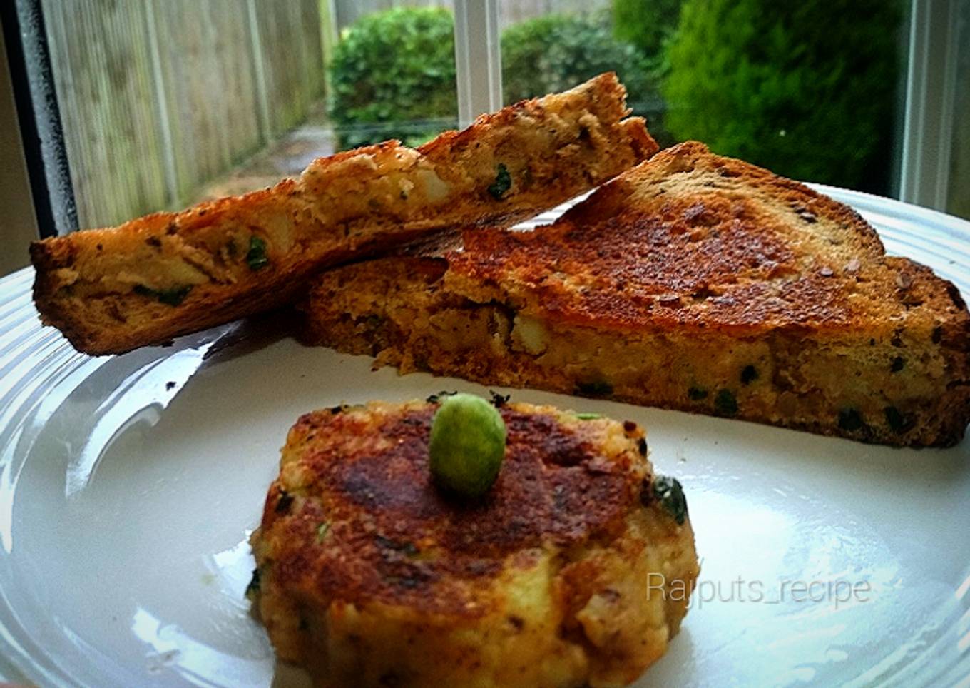 Brown Bread Masala Potato Sandwich