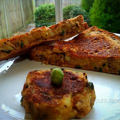 A picture of Brown Bread Masala Potato Sandwich.