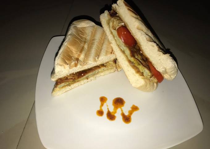 Agege Bread sandwich Mrs Yahyus Cuisine Instagram @umarsambofaiza