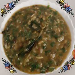 A picture of Hariyali Panchmel Dal.