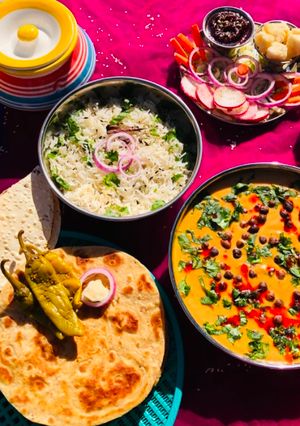 જેસલમેરી કાળા ચણા કઢી(Jaisalmeri Kala Chana Kadhi Recipe In Gujarati) રેસીપી મુખ્ય ફોટો