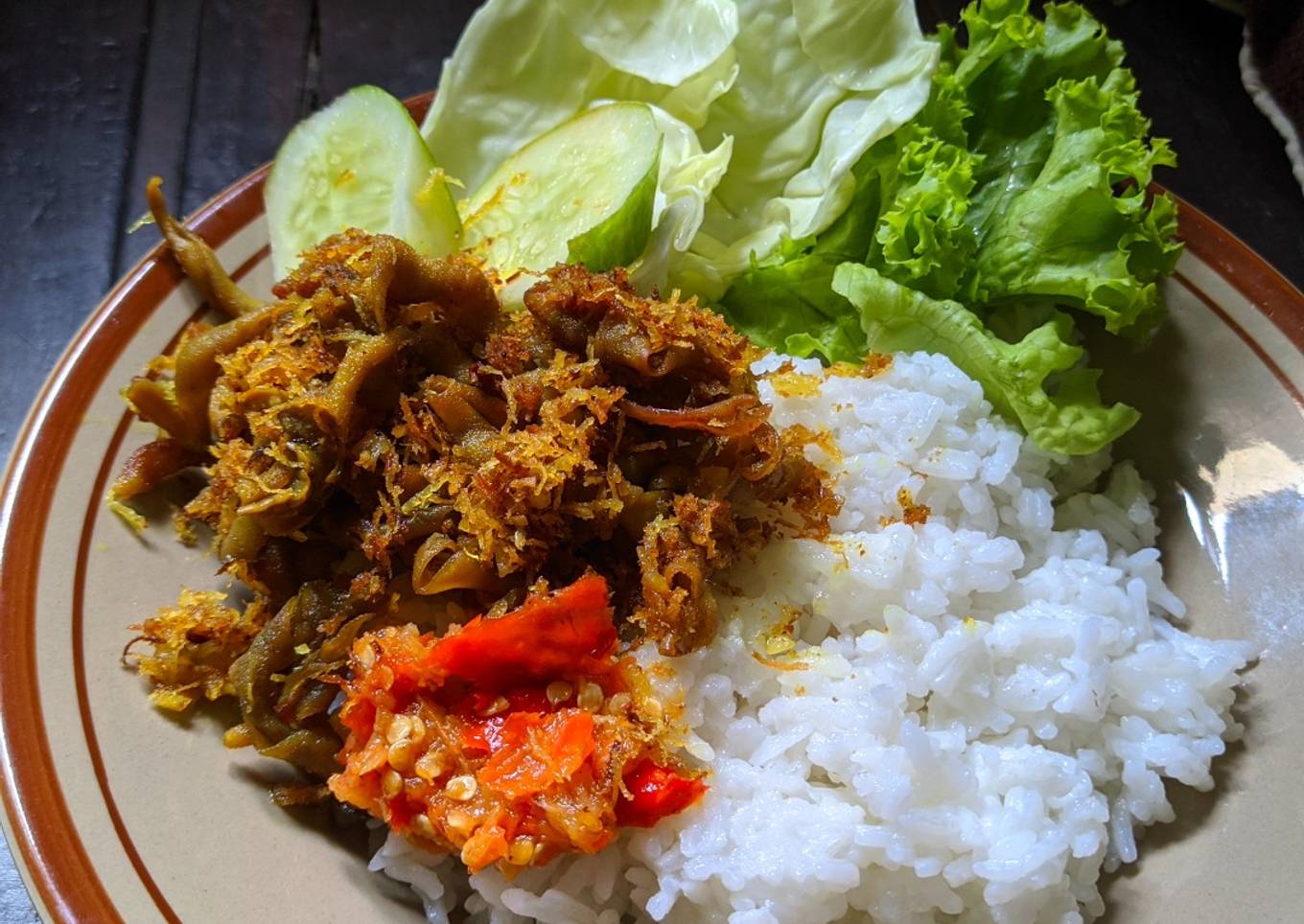 Nasi usus ala Madura