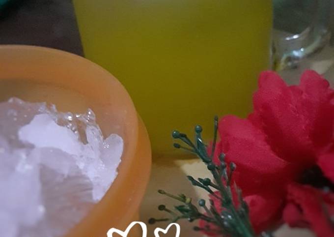 Cara Buat Es Jeruk Peras Yang Sederhana