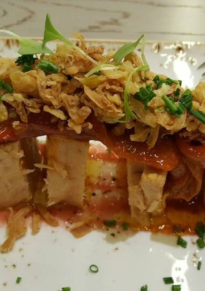 Una foto de Tacos de atún con pimientos
