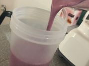 Una foto de licuado de nuez