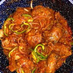 A picture of Peppered chicken.