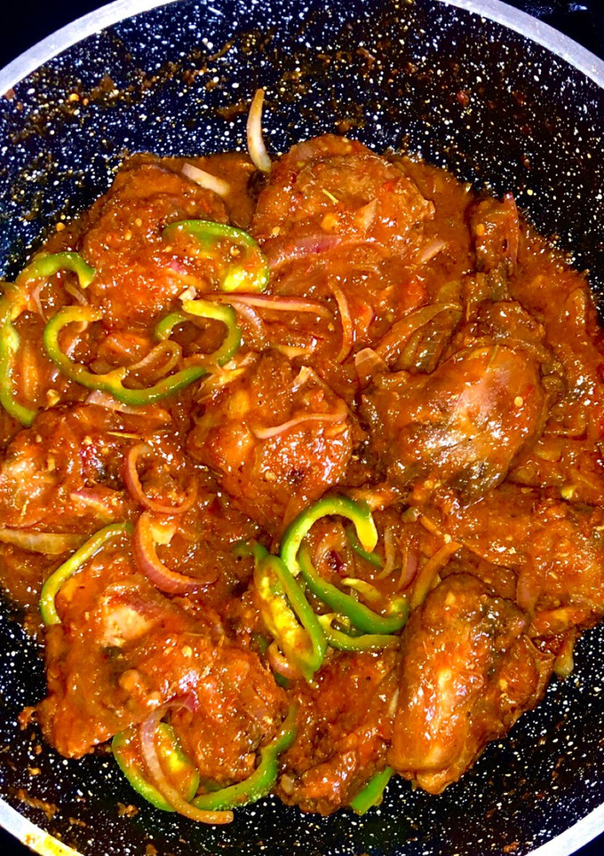 A picture of Peppered chicken.