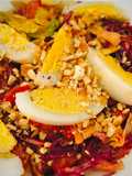 Salad trộn trứng + hạt điều