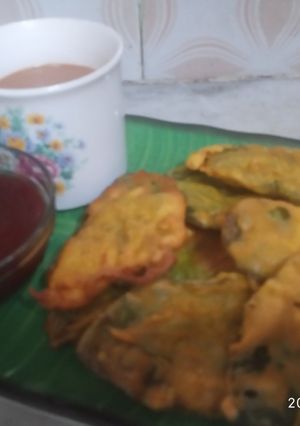 A picture of Jhatpat palak pakoda.