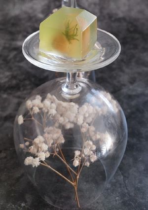 Una foto de Gelatina de Pepino y Salmón