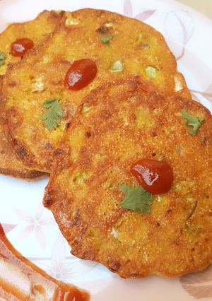 A picture of Veg besan chila.
