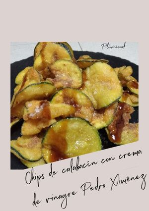 Una foto de Chips de calabacín con crema de vinagre Pedro Ximénez
