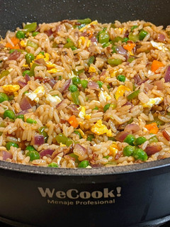 Una foto de Tres arroces mil delicias