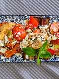 Ensalada de verduras asadas en airfryer con queso feta