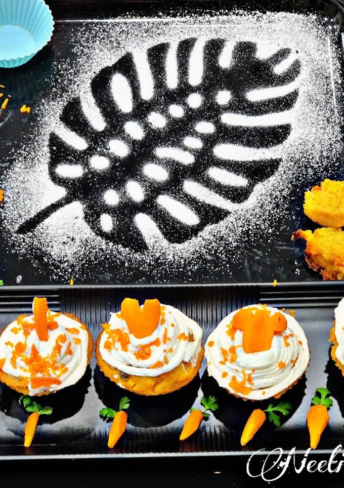 કેરટ કપ કેક (carrot Cup cake recipe in gujarati) રેસીપી મુખ્ય ફોટો