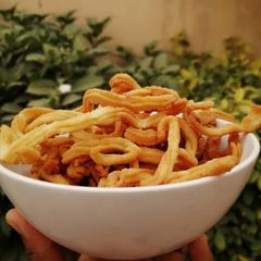 A picture of Chin chin.