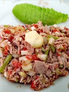 Una foto de Ensalada de atún