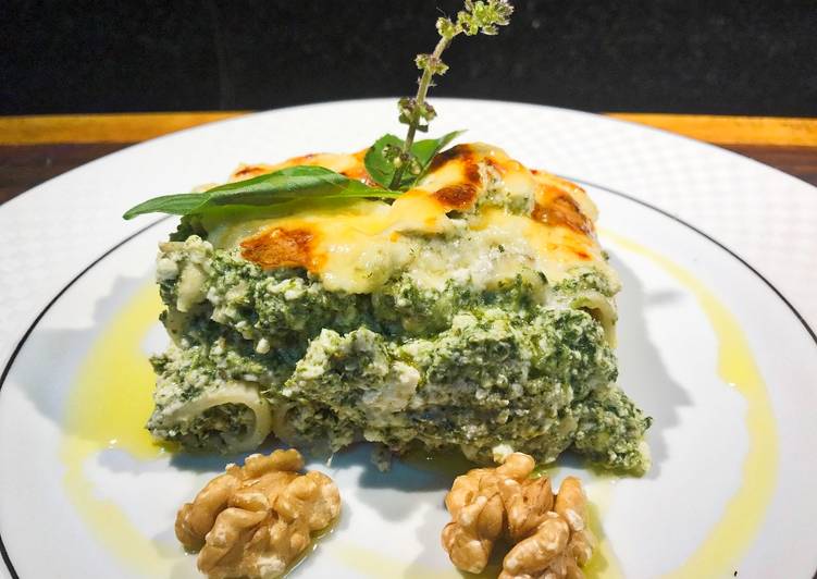 204-Paccheri Rigati em molho branco com recheio de espinafre