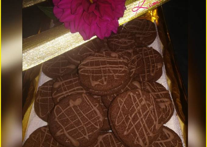 Recipe of Perfect Double chocolate delight cookies 🍫🍪