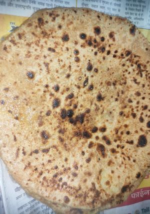 आलू परांठे (aloo parathe recipe in Hindi) रेसिपी मुख्य फोटो