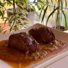 Una foto de Carrilladas estofadas con calabaza