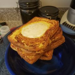 A picture of Egg-In-A-Hole French Toast.