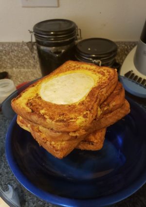 A picture of Egg-In-A-Hole French Toast.