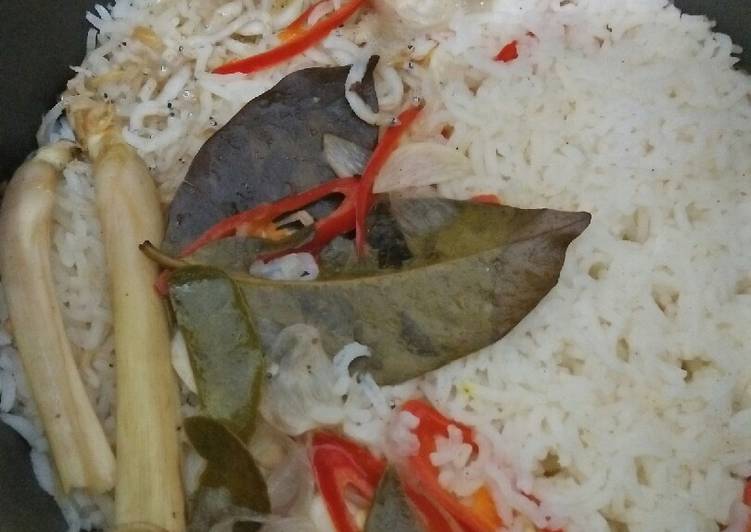 Langkah Mudah untuk Membuat Nasi Liwet Teri Medan Anti Gagal