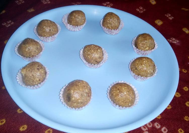 Peanuts oats ladoo