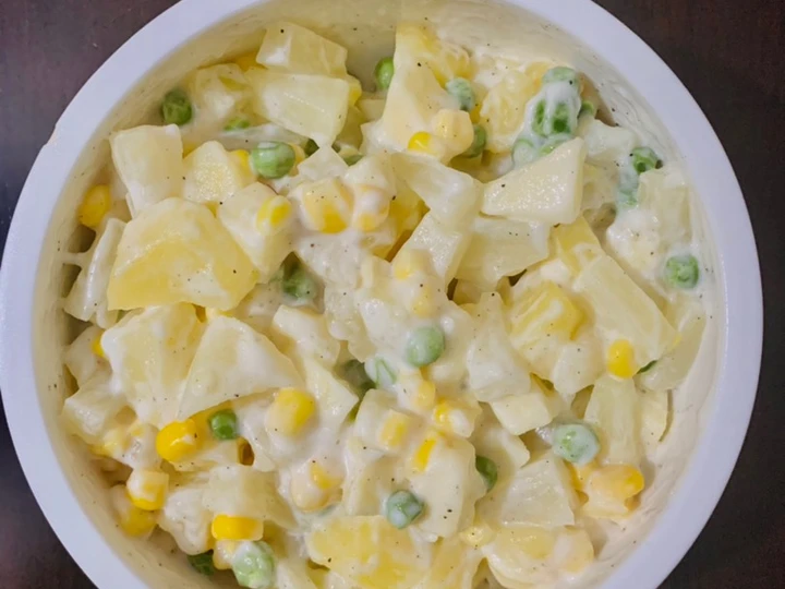 Easy Steps to Make Recipe Creamy potato corn and pea salad that is Can Pamper Your Tongue, Delicious}