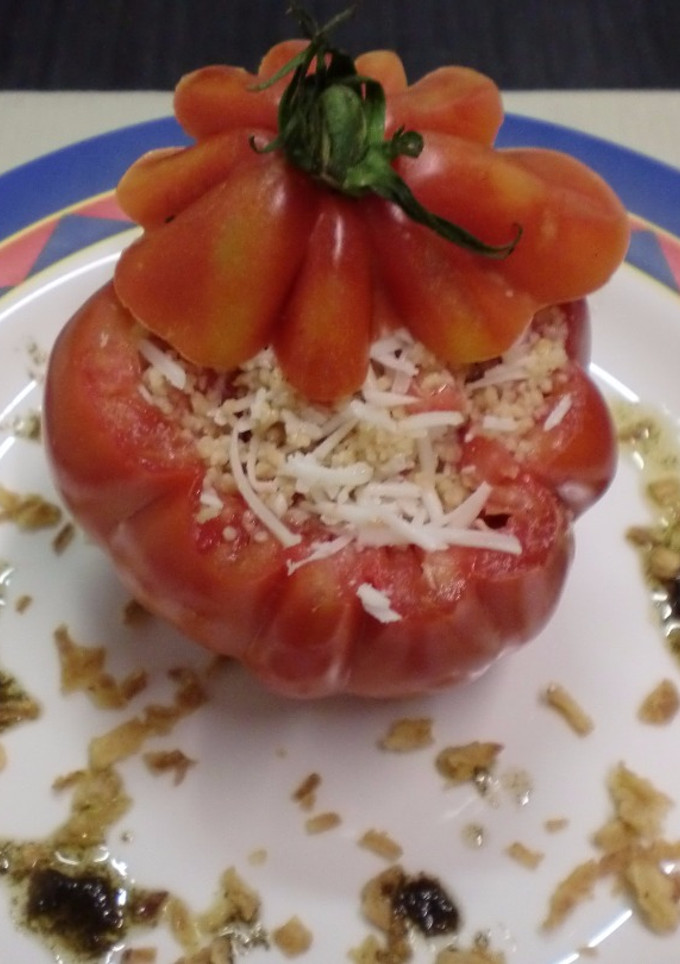 Una foto de Tomates rellenos de cous cous