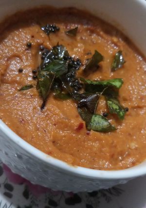 टोमॅटो चटणी (Tomato Chutney Recipe In Marathi) रेसिपी चे मुख्य फोटो 