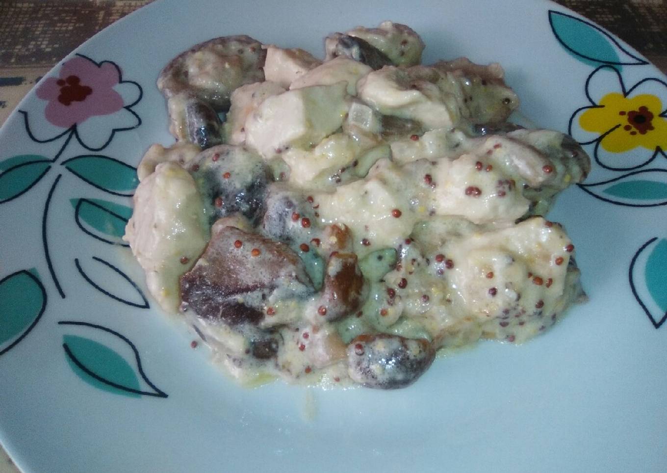 Pollo cremoso a la mostaza