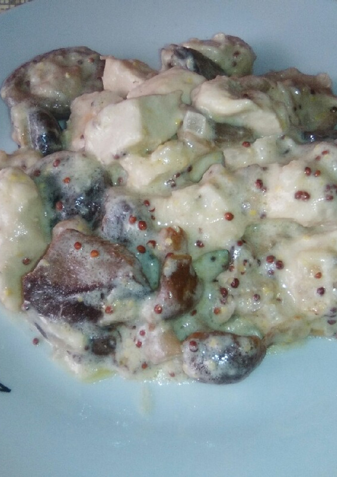 Una foto de Pollo cremoso a la mostaza