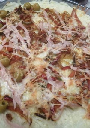 Una foto de Pizza de base de coliflor