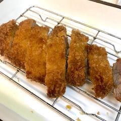 A picture of Japanese Pork Cutlet (Tonkatsu).