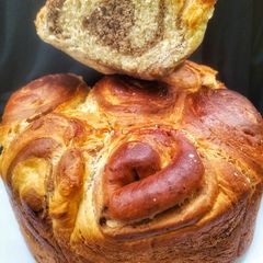A picture of Spiral chocolate bread.